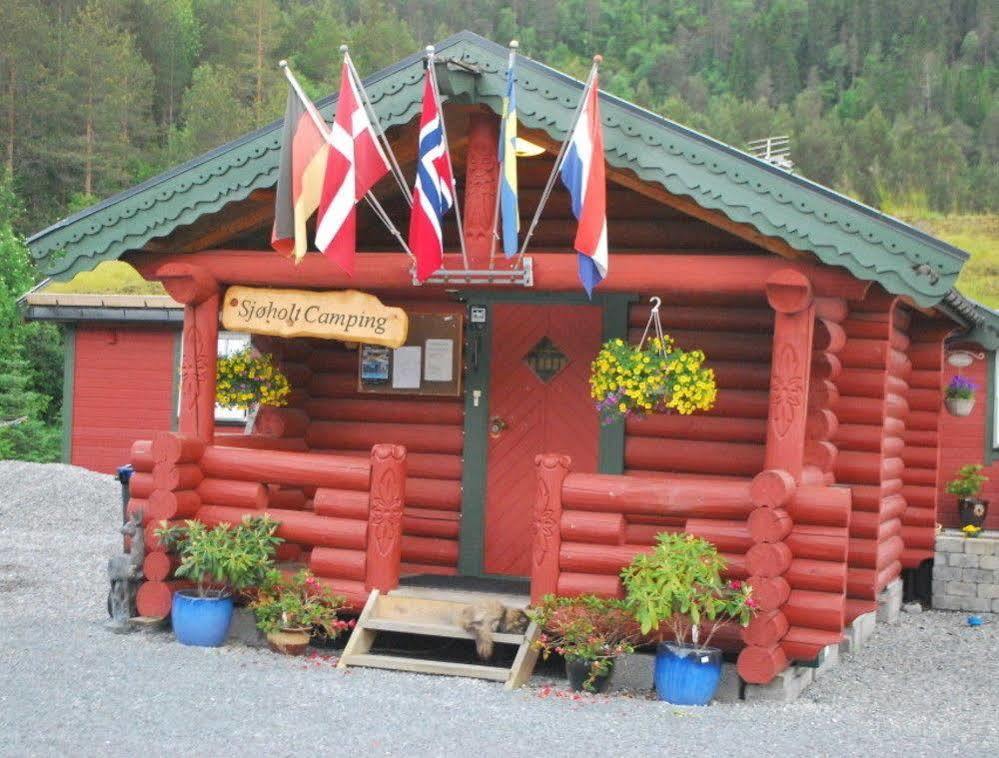 Sjoholt Camping Villa Exterior foto